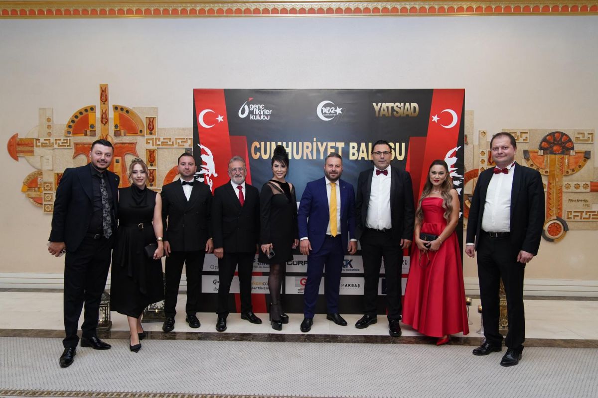 YATSİAD Cumhuriyet Balosu’na katıldık